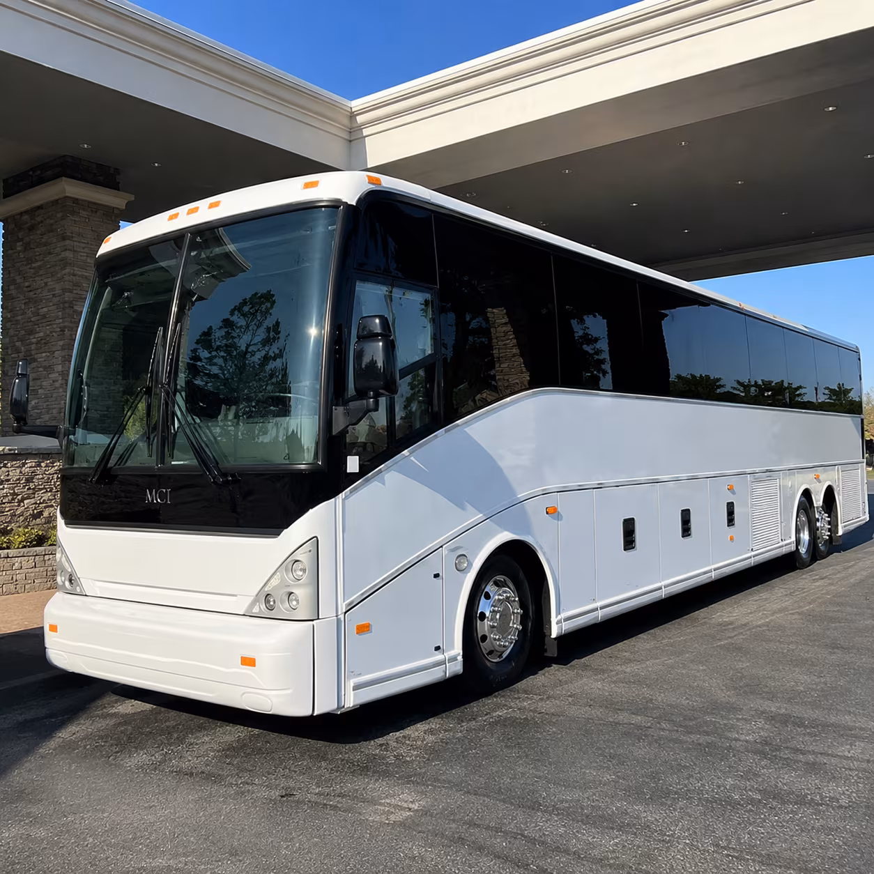 bus rental options for lynn trips