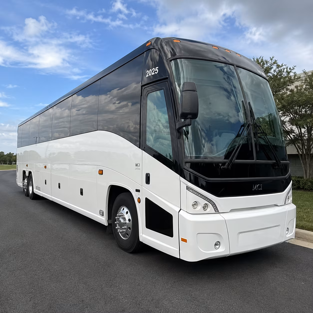 logan airport corporate shuttle buses from lynn