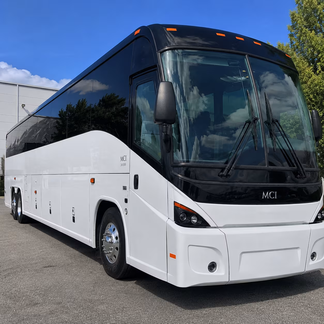 manchester and t f green airport shuttle buses from lynn